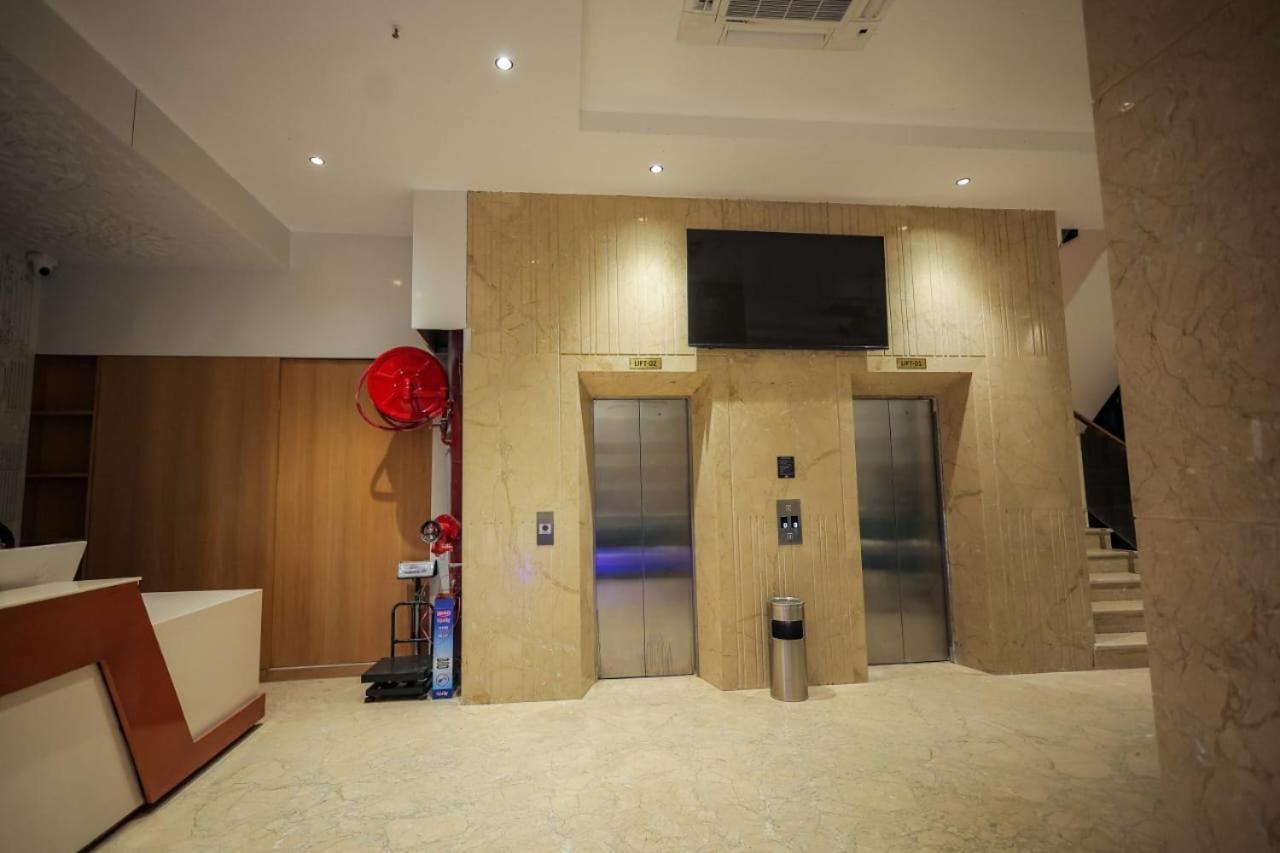 Hotel Midas Inn Mathura Exterior photo